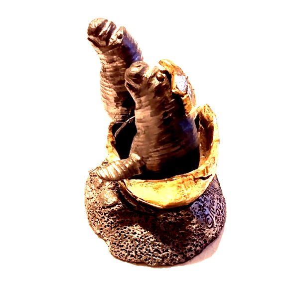 Vintage Limited Edition Ricker Pewter Manatee Hatchling Figurine - Picture 3 of 5